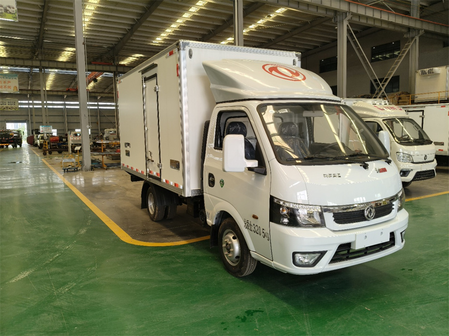 東風(fēng)途逸國六汽油冷藏車-藍(lán)牌小型冷藏車 東風(fēng)途逸國六汽油冷藏車-藍(lán)牌小型冷藏車